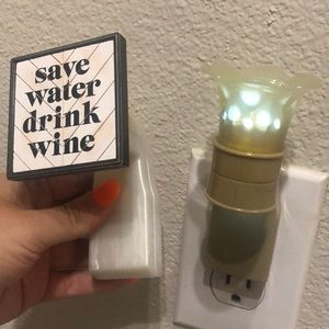 Bath & body works wallflower wine and night light plugs in bundle.